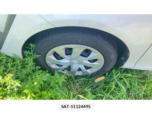 Toyota SIENTA 2015-07 8666904-2