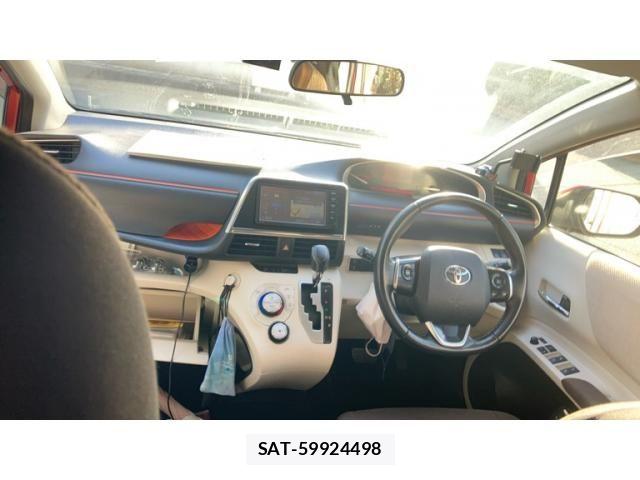 Toyota SIENTA 2015-09 8661560-25