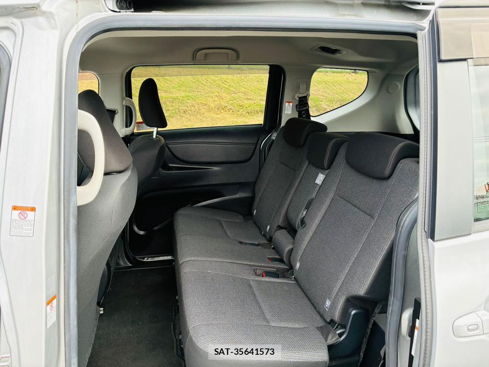 Toyota SIENTA 2020-01 8590886-9