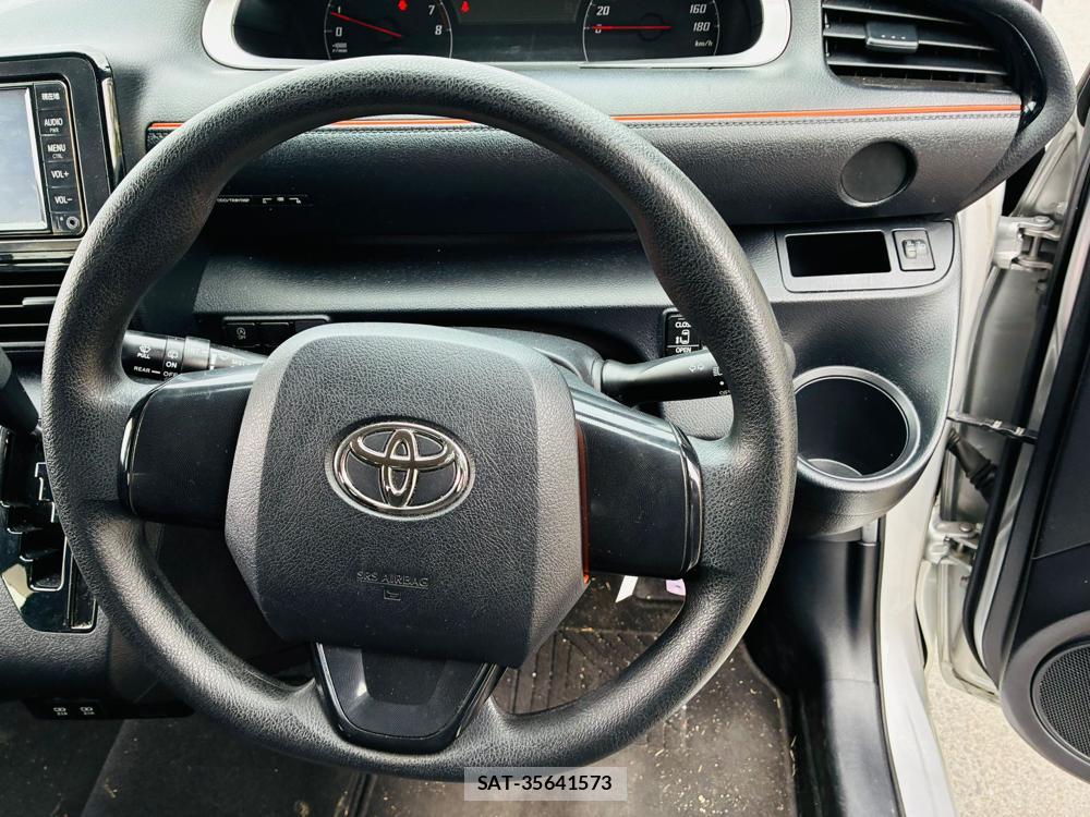 Toyota SIENTA 2020-01 8590886-14