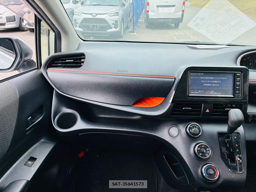 Toyota SIENTA 2020-01 8590886-17