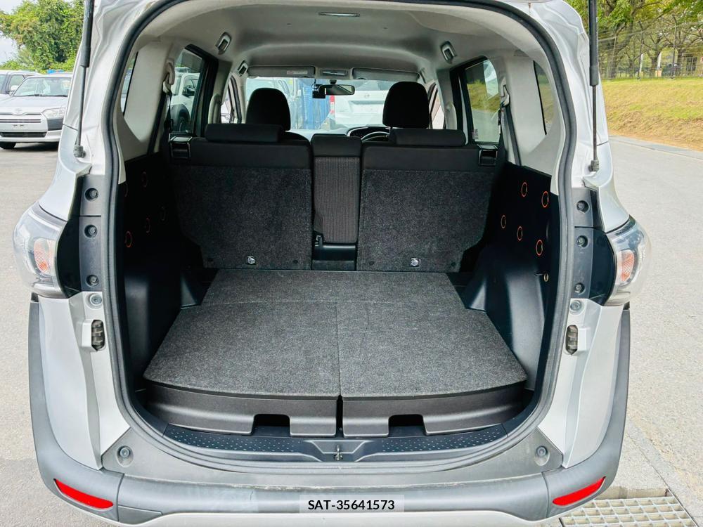 Toyota SIENTA 2020-01 8590886-24