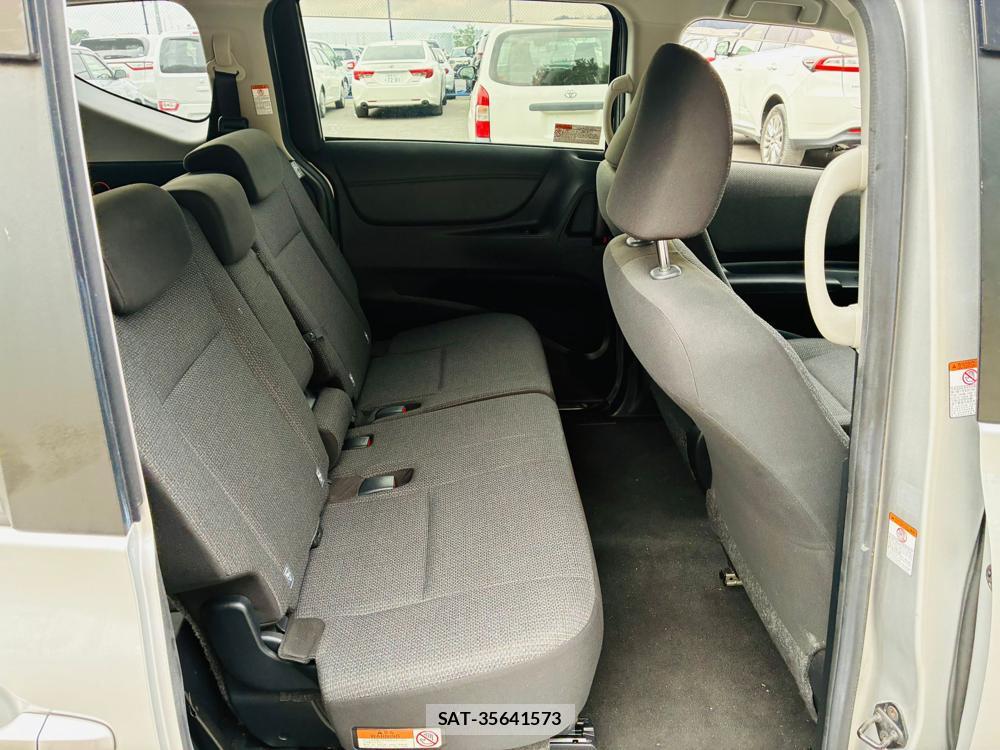 Toyota SIENTA 2020-01 8590886-8