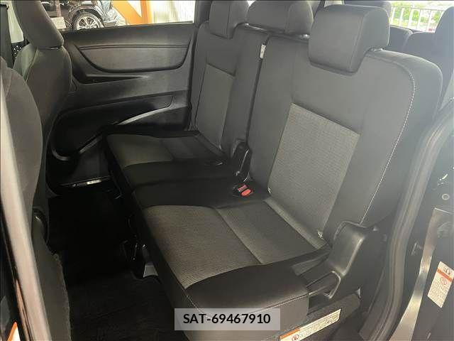 Toyota SIENTA 2022-04 8661541-9