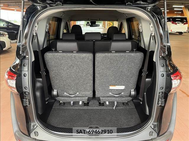 Toyota SIENTA 2022-04 8661541-10