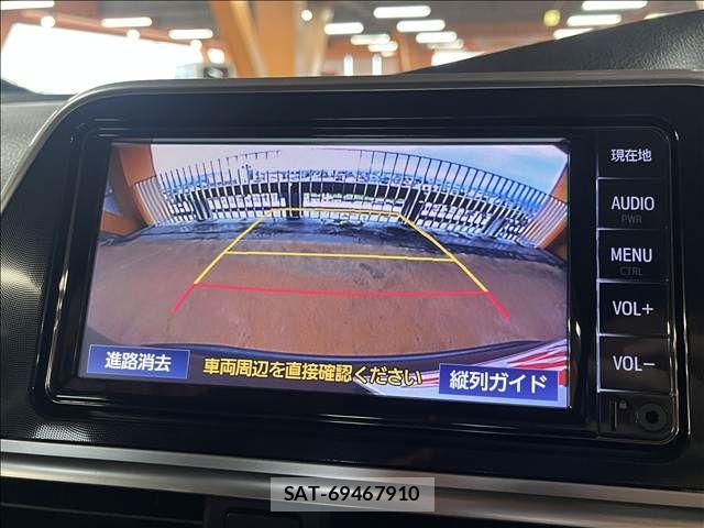 Toyota SIENTA 2022-04 8661541-17