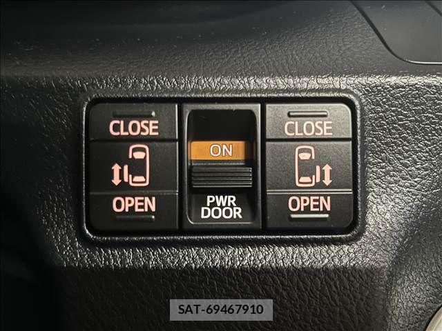 Toyota SIENTA 2022-04 8661541-25