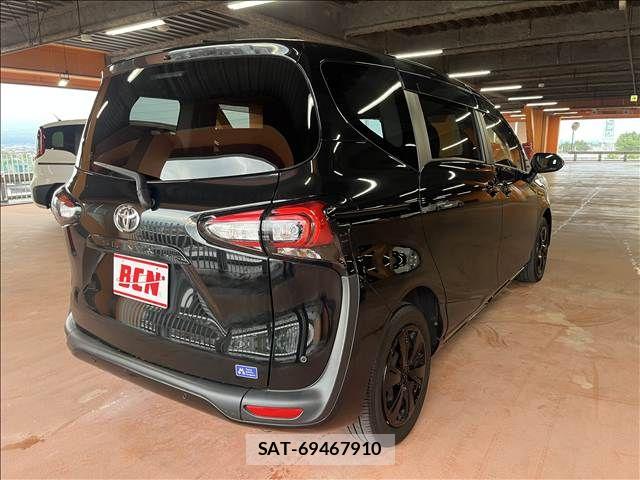 Toyota SIENTA 2022-04 8661541-4