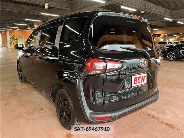 Toyota SIENTA 2022-04 8661541-5