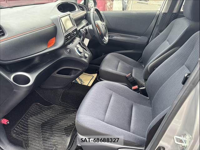 Toyota SIENTA 2015-12 8661554-11