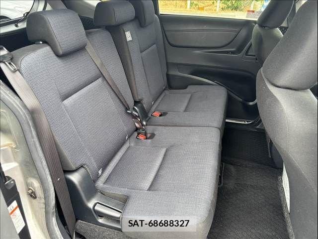 Toyota SIENTA 2015-12 8661554-12