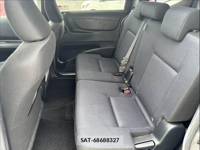 Toyota SIENTA 2015-12 8661554-13