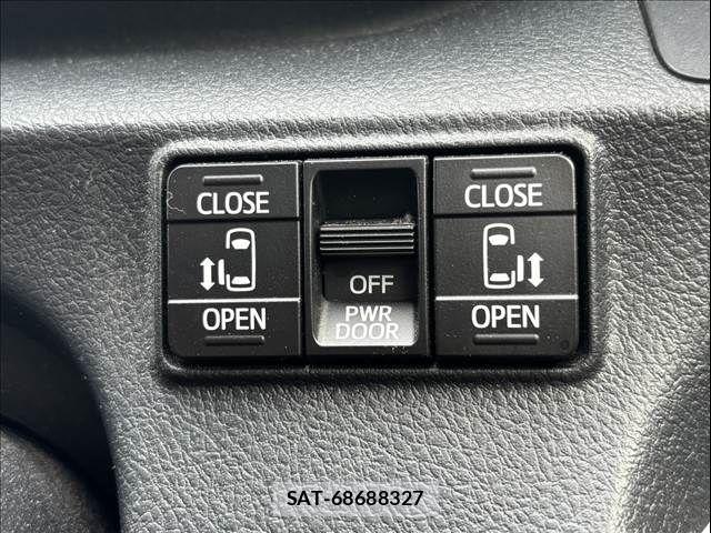 Toyota SIENTA 2015-12 8661554-17