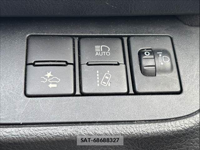 Toyota SIENTA 2015-12 8661554-20