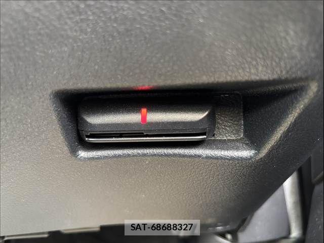 Toyota SIENTA 2015-12 8661554-21