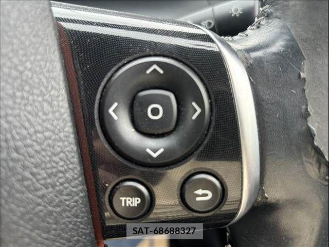 Toyota SIENTA 2015-12 8661554-26