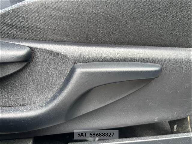 Toyota SIENTA 2015-12 8661554-28