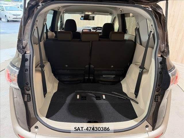 Toyota SIENTA 2019-10 8661548-9
