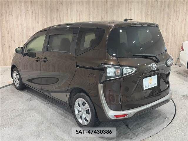 Toyota SIENTA 2019-10 8661548-18