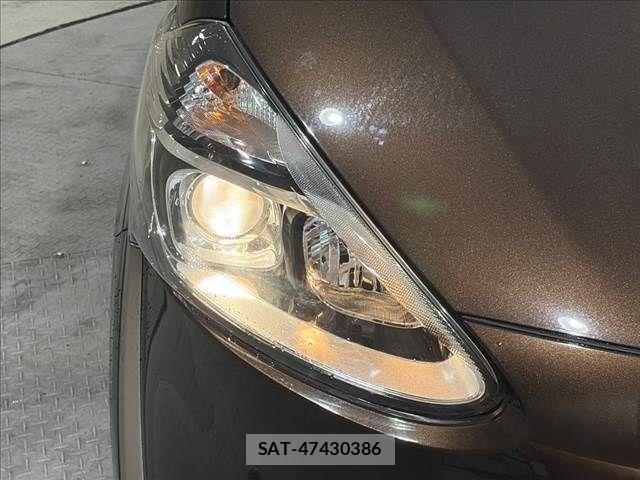 Toyota SIENTA 2019-10 8661548-27