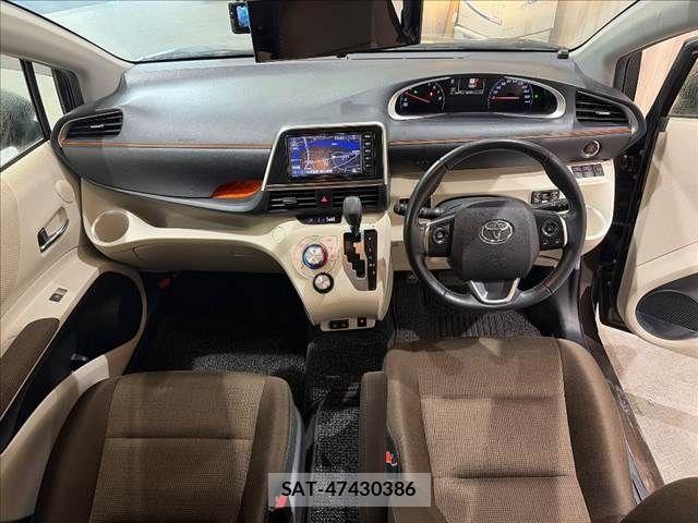 Toyota SIENTA 2019-10 8661548-2