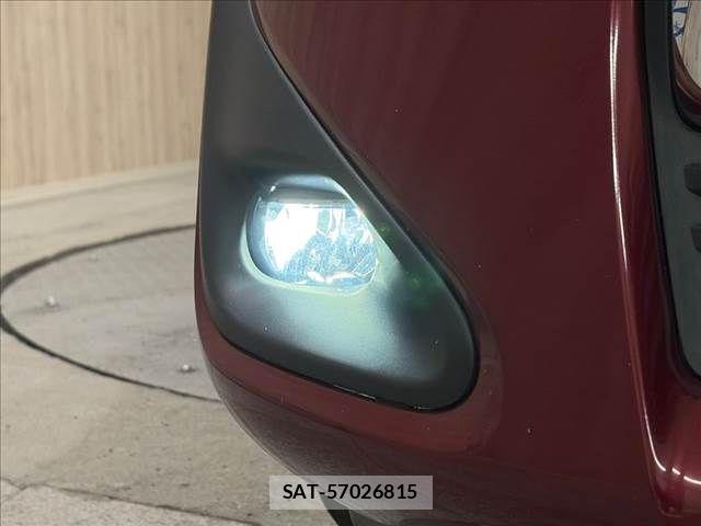 Toyota SIENTA 2019-06 8666900-13