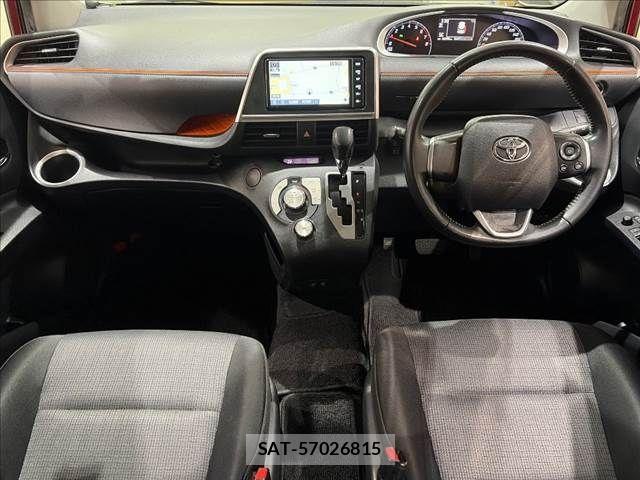 Toyota SIENTA 2019-06 8666900-2