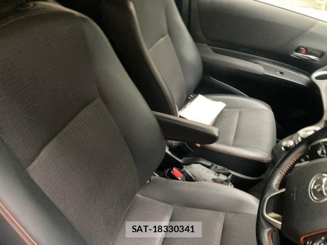 Toyota SIENTA 2018-02 8661553-11