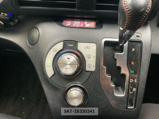 Toyota SIENTA 2018-02 8661553-14