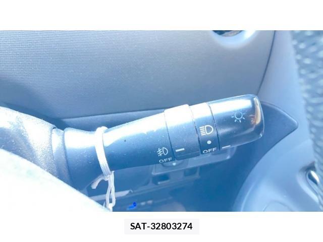 Toyota SIENTA 2013-07 8661566-7