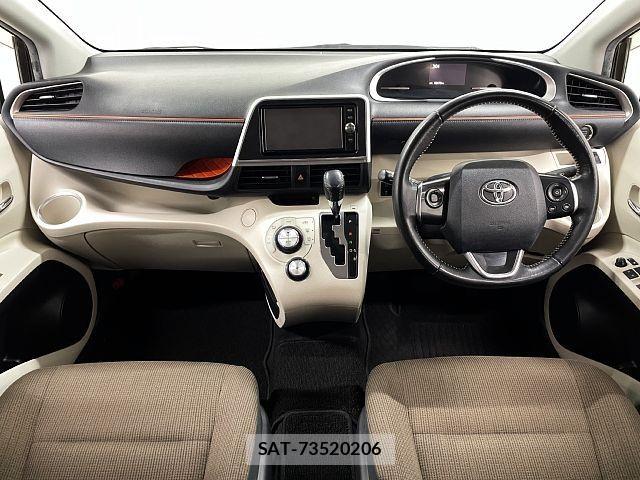 Toyota SIENTA 2017-08 8661546-1