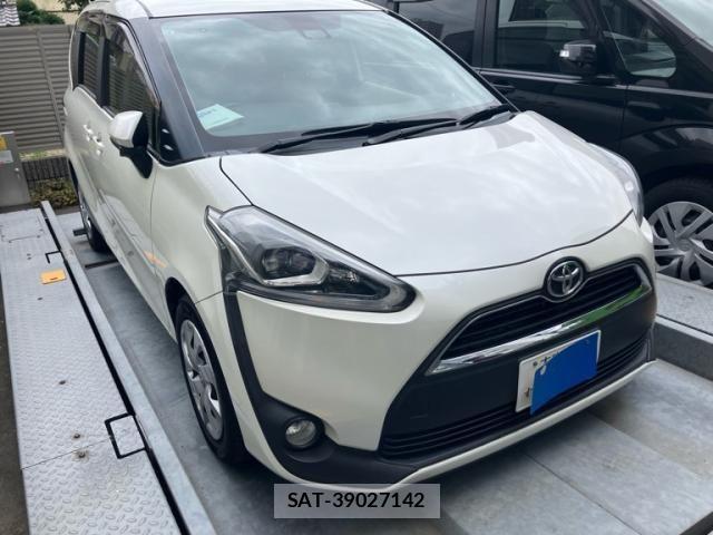 Toyota SIENTA 2015-10 8666902-0