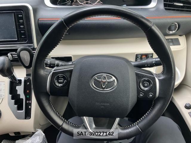 Toyota SIENTA 2015-10 8666902-16