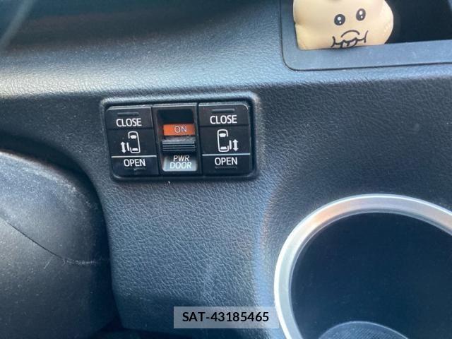 Toyota SIENTA 2017-03 8661556-15