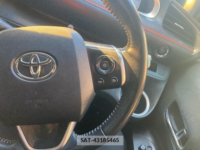Toyota SIENTA 2017-03 8661556-17