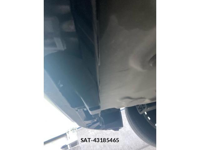 Toyota SIENTA 2017-03 8661556-28