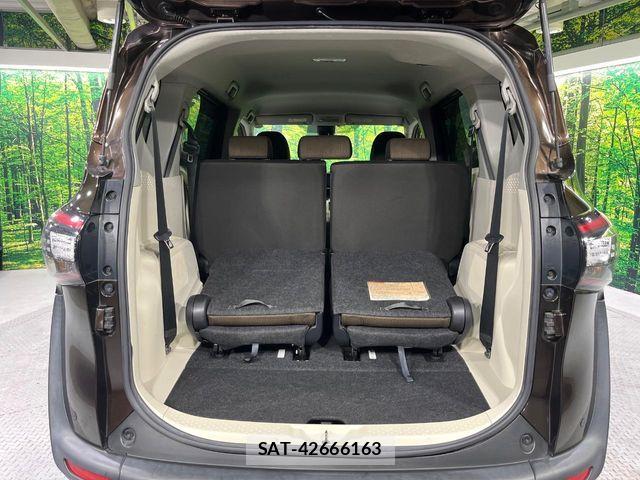 Toyota SIENTA 2015-12 8686545-10