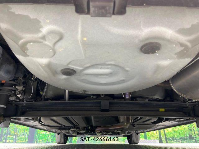 Toyota SIENTA 2015-12 8686545-18
