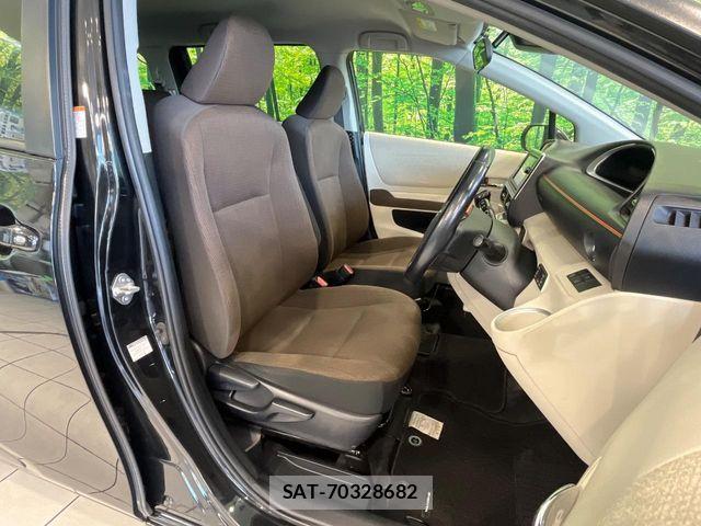 Toyota SIENTA 2016-07 8686547-7