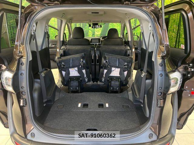 Toyota SIENTA 2015-07 8686541-10
