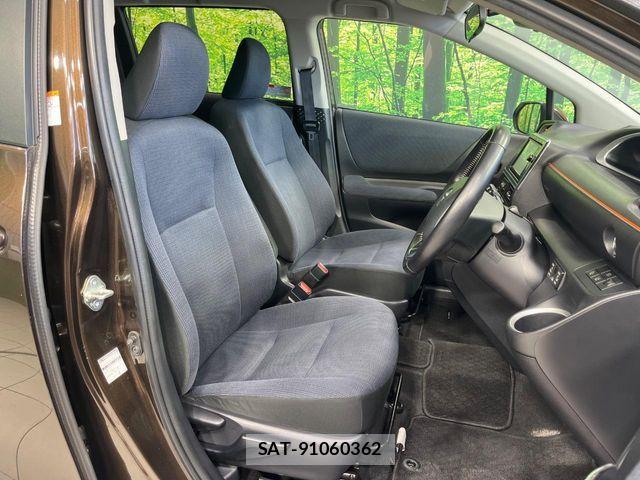 Toyota SIENTA 2015-07 8686541-7