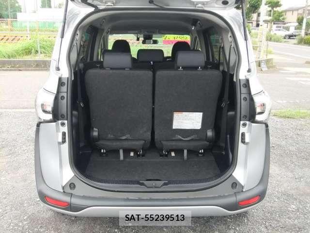 Toyota SIENTA 2017-12 8686546-16