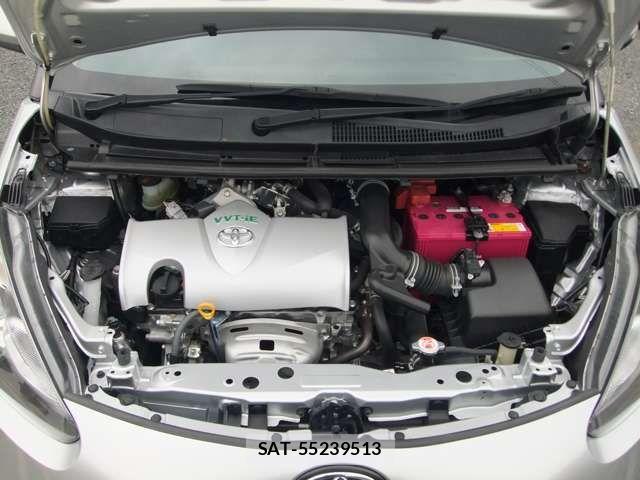 Toyota SIENTA 2017-12 8686546-18