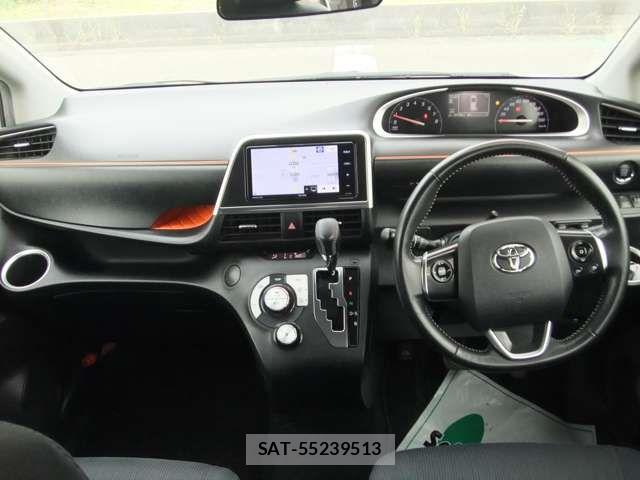 Toyota SIENTA 2017-12 8686546-2