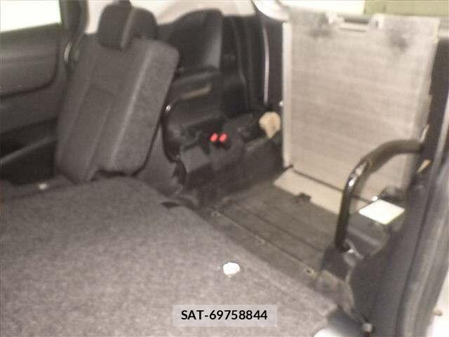 Toyota  2019-07 8711599-6