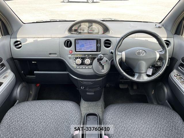 Toyota SIENTA 2013-01 8745857-1