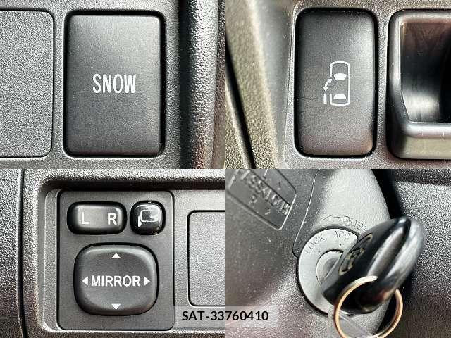Toyota SIENTA 2013-01 8745857-4