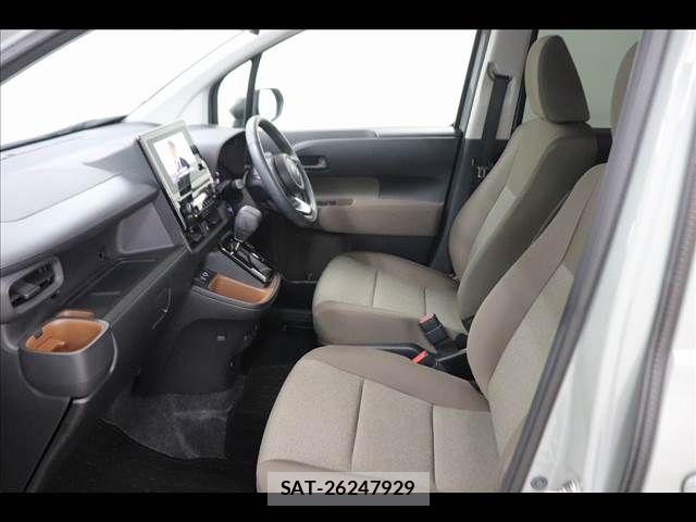 Toyota SIENTA 2023-05 8745836-10