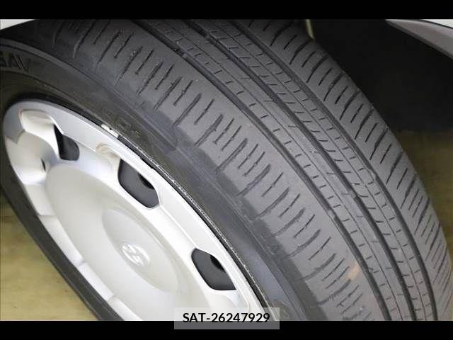 Toyota SIENTA 2023-05 8745836-23