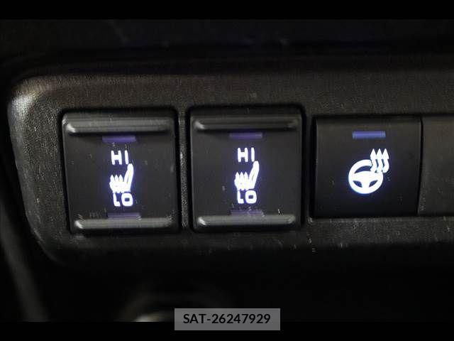 Toyota SIENTA 2023-05 8745836-6